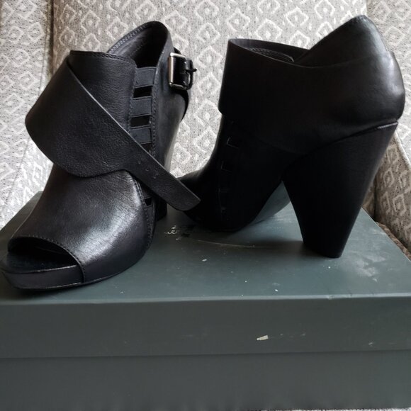 7 for All Mankind Women's Chandra Bootie 9 M/Black - Picture 5 of 11